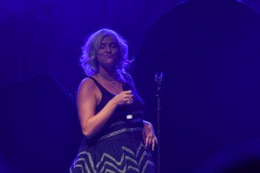 Noah Cyrus ilk turnesinde 23 Eylül 2018 'de Orlando Florida' daki Beacham 'da sahne alacak.