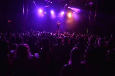 Noah Cyrus ilk turnesinde 23 Eylül 2018 'de Orlando Florida' daki Beacham 'da sahne alacak.