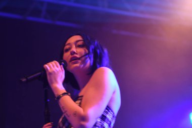 Noah Cyrus ilk turnesinde 23 Eylül 2018 'de Orlando Florida' daki Beacham 'da sahne alacak.