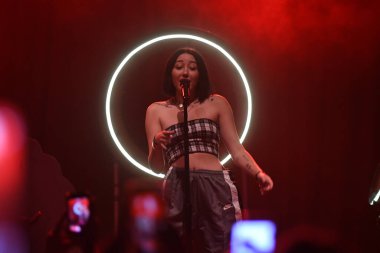 Noah Cyrus ilk turnesinde 23 Eylül 2018 'de Orlando Florida' daki Beacham 'da sahne alacak.