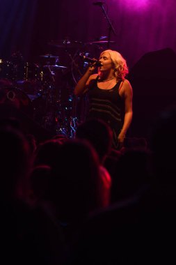 Noah Cyrus ilk turnesinde 23 Eylül 2018 'de Orlando Florida' daki Beacham 'da sahne alacak.