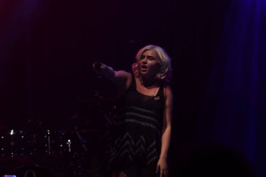 Noah Cyrus ilk turnesinde 23 Eylül 2018 'de Orlando Florida' daki Beacham 'da sahne alacak.