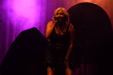 Noah Cyrus ilk turnesinde 23 Eylül 2018 'de Orlando Florida' daki Beacham 'da sahne alacak.