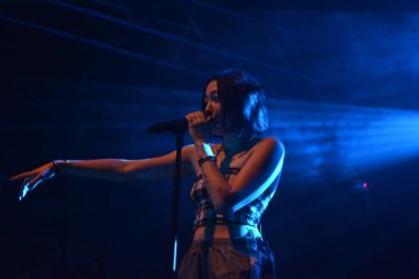 Noah Cyrus ilk turnesinde 23 Eylül 2018 'de Orlando Florida' daki Beacham 'da sahne alacak.