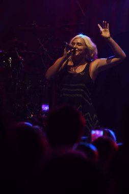 Noah Cyrus ilk turnesinde 23 Eylül 2018 'de Orlando Florida' daki Beacham 'da sahne alacak.