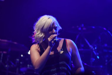 Noah Cyrus ilk turnesinde 23 Eylül 2018 'de Orlando Florida' daki Beacham 'da sahne alacak.