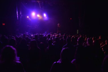 Noah Cyrus ilk turnesinde 23 Eylül 2018 'de Orlando Florida' daki Beacham 'da sahne alacak.