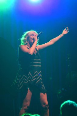 Noah Cyrus ilk turnesinde 23 Eylül 2018 'de Orlando Florida' daki Beacham 'da sahne alacak.