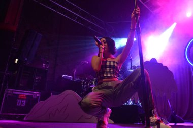 Noah Cyrus ilk turnesinde 23 Eylül 2018 'de Orlando Florida' daki Beacham 'da sahne alacak.