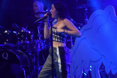Noah Cyrus ilk turnesinde 23 Eylül 2018 'de Orlando Florida' daki Beacham 'da sahne alacak.