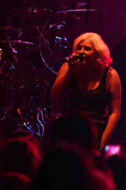 Noah Cyrus ilk turnesinde 23 Eylül 2018 'de Orlando Florida' daki Beacham 'da sahne alacak.