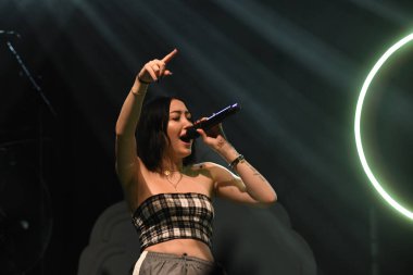 Noah Cyrus ilk turnesinde 23 Eylül 2018 'de Orlando Florida' daki Beacham 'da sahne alacak.