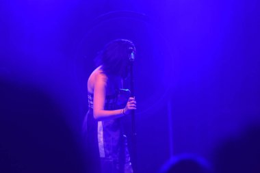 Noah Cyrus ilk turnesinde 23 Eylül 2018 'de Orlando Florida' daki Beacham 'da sahne alacak.