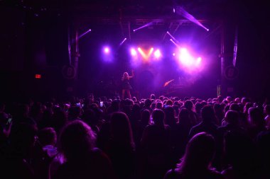 Noah Cyrus ilk turnesinde 23 Eylül 2018 'de Orlando Florida' daki Beacham 'da sahne alacak.