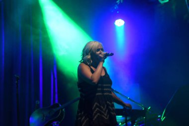 Noah Cyrus ilk turnesinde 23 Eylül 2018 'de Orlando Florida' daki Beacham 'da sahne alacak.