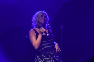 Noah Cyrus ilk turnesinde 23 Eylül 2018 'de Orlando Florida' daki Beacham 'da sahne alacak.