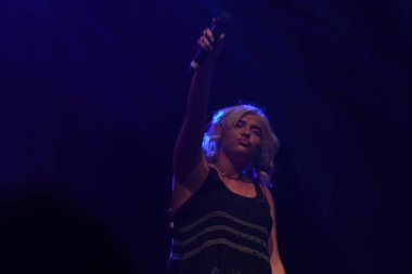 Noah Cyrus ilk turnesinde 23 Eylül 2018 'de Orlando Florida' daki Beacham 'da sahne alacak.