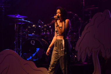 Noah Cyrus ilk turnesinde 23 Eylül 2018 'de Orlando Florida' daki Beacham 'da sahne alacak.