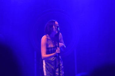 Noah Cyrus ilk turnesinde 23 Eylül 2018 'de Orlando Florida' daki Beacham 'da sahne alacak.