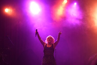 Noah Cyrus ilk turnesinde 23 Eylül 2018 'de Orlando Florida' daki Beacham 'da sahne alacak.