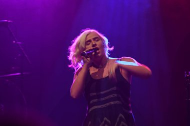 Noah Cyrus ilk turnesinde 23 Eylül 2018 'de Orlando Florida' daki Beacham 'da sahne alacak.