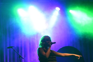 Noah Cyrus ilk turnesinde 23 Eylül 2018 'de Orlando Florida' daki Beacham 'da sahne alacak.