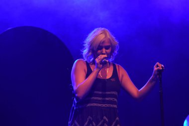 Noah Cyrus ilk turnesinde 23 Eylül 2018 'de Orlando Florida' daki Beacham 'da sahne alacak.