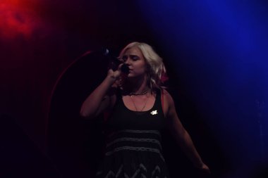 Noah Cyrus ilk turnesinde 23 Eylül 2018 'de Orlando Florida' daki Beacham 'da sahne alacak.