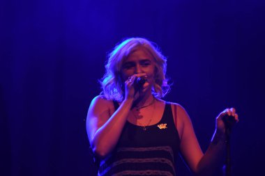 Noah Cyrus ilk turnesinde 23 Eylül 2018 'de Orlando Florida' daki Beacham 'da sahne alacak.