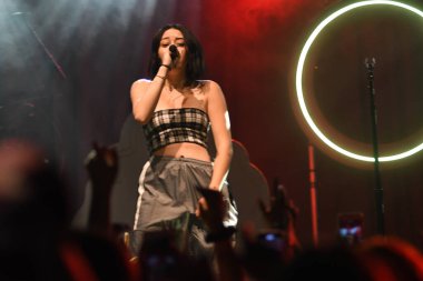 Noah Cyrus ilk turnesinde 23 Eylül 2018 'de Orlando Florida' daki Beacham 'da sahne alacak.