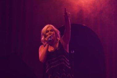 Noah Cyrus ilk turnesinde 23 Eylül 2018 'de Orlando Florida' daki Beacham 'da sahne alacak.