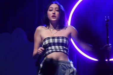 Noah Cyrus ilk turnesinde 23 Eylül 2018 'de Orlando Florida' daki Beacham 'da sahne alacak.