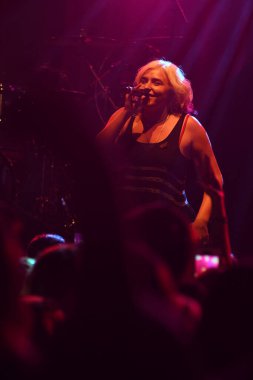 Noah Cyrus ilk turnesinde 23 Eylül 2018 'de Orlando Florida' daki Beacham 'da sahne alacak.