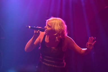 Noah Cyrus ilk turnesinde 23 Eylül 2018 'de Orlando Florida' daki Beacham 'da sahne alacak.