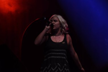 Noah Cyrus ilk turnesinde 23 Eylül 2018 'de Orlando Florida' daki Beacham 'da sahne alacak.