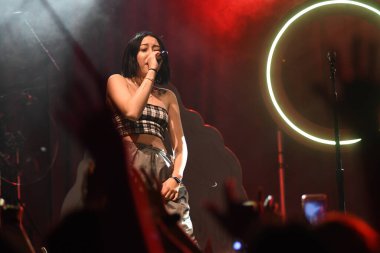 Noah Cyrus ilk turnesinde 23 Eylül 2018 'de Orlando Florida' daki Beacham 'da sahne alacak.