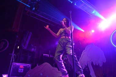 Noah Cyrus ilk turnesinde 23 Eylül 2018 'de Orlando Florida' daki Beacham 'da sahne alacak.