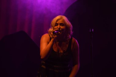 Noah Cyrus ilk turnesinde 23 Eylül 2018 'de Orlando Florida' daki Beacham 'da sahne alacak.