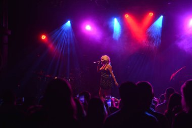 Noah Cyrus ilk turnesinde 23 Eylül 2018 'de Orlando Florida' daki Beacham 'da sahne alacak.