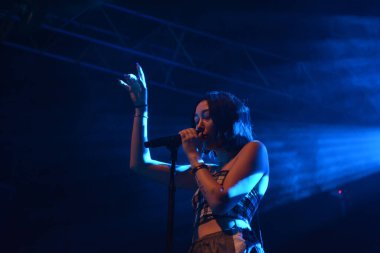 Noah Cyrus ilk turnesinde 23 Eylül 2018 'de Orlando Florida' daki Beacham 'da sahne alacak.