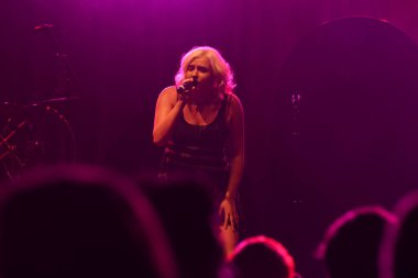 Noah Cyrus ilk turnesinde 23 Eylül 2018 'de Orlando Florida' daki Beacham 'da sahne alacak.