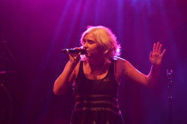 Noah Cyrus ilk turnesinde 23 Eylül 2018 'de Orlando Florida' daki Beacham 'da sahne alacak.