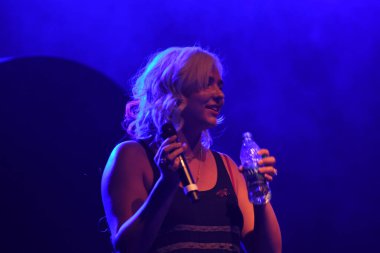 Noah Cyrus ilk turnesinde 23 Eylül 2018 'de Orlando Florida' daki Beacham 'da sahne alacak.