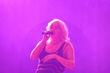 Noah Cyrus ilk turnesinde 23 Eylül 2018 'de Orlando Florida' daki Beacham 'da sahne alacak.