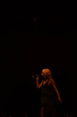 Noah Cyrus ilk turnesinde 23 Eylül 2018 'de Orlando Florida' daki Beacham 'da sahne alacak.