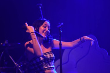 Noah Cyrus ilk turnesinde 23 Eylül 2018 'de Orlando Florida' daki Beacham 'da sahne alacak.