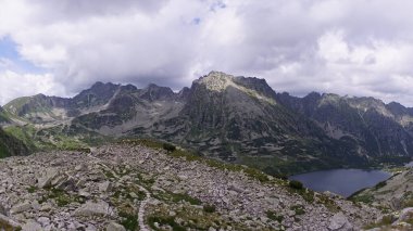 Tatra Dağları 'nın güzel yaz manzarası