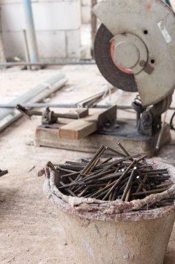 çelik aracı site yapımında kesme