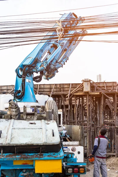 Nşaat Adam Kontrol Hidrolik Pompa Beton Makine Nşaat Sanayi — Stok fotoğraf