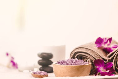 Spa kompozisyon ayarı mum Oda, Spa ürünleri kavramı ile